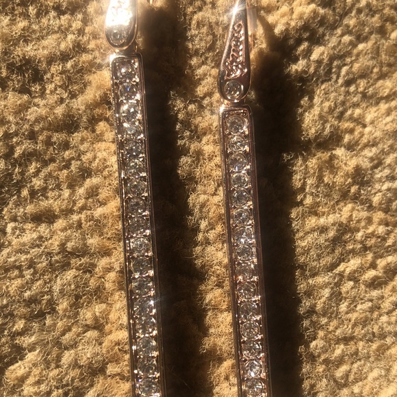 Guess earrings - Picture 3 of 5